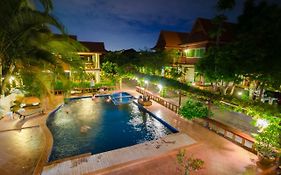 Avila Resort Pattaya 4*